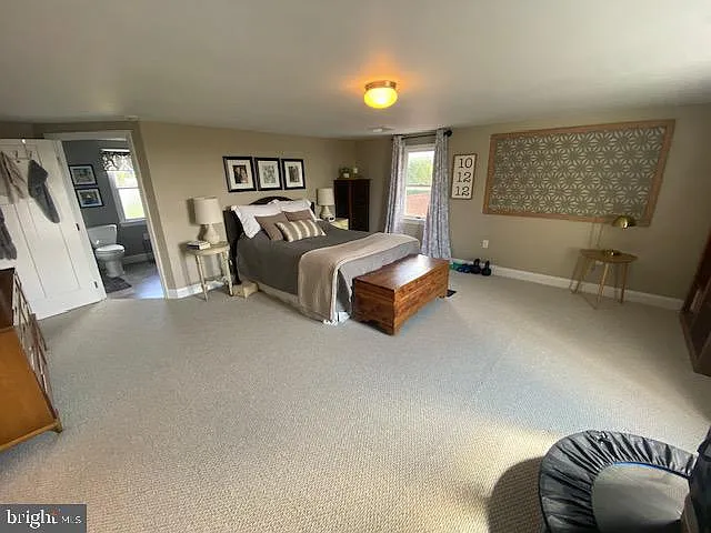 887 Centerville Rd — Photo 17