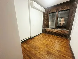 Rented by PocketBroker Inc