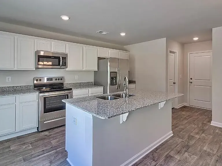 241 Bent Holly Dr — Photo 7