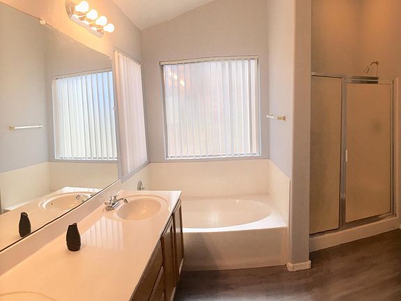2nd image of 355 W Bolero Dr