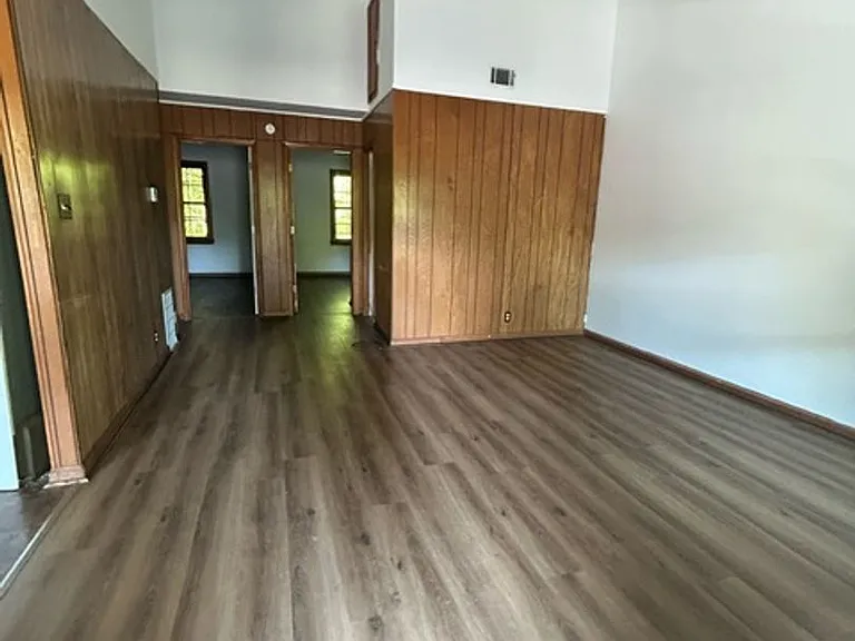 207 Audubon Dr — Photo 5