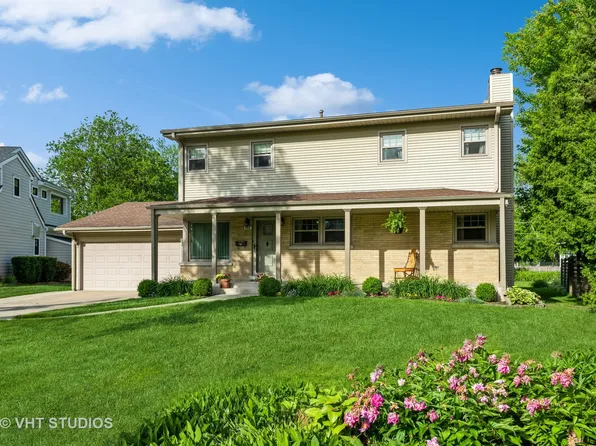 988 Waverly Rd, Glen Ellyn, IL 60137