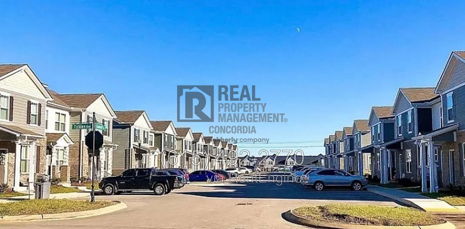 3 bed, 2.5 bath, 1403 sqft, $2,000 — Photo 3