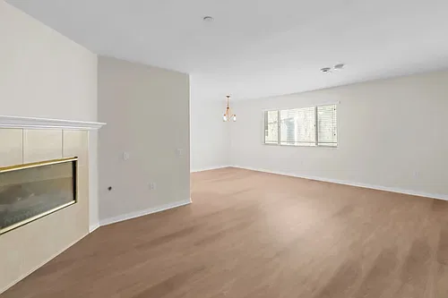 4262 Lindblade Dr #240 Photo 1