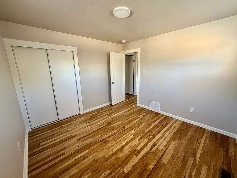 1205 S Grape St — Photo 6