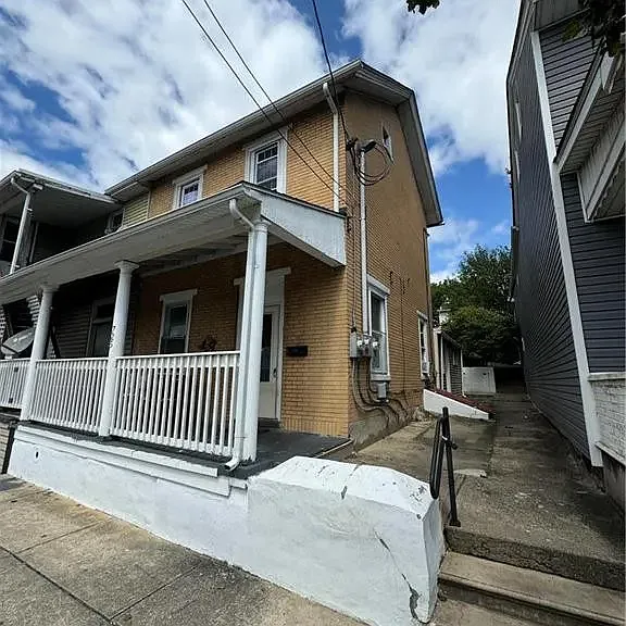 727 Front St #4 — Photo 12