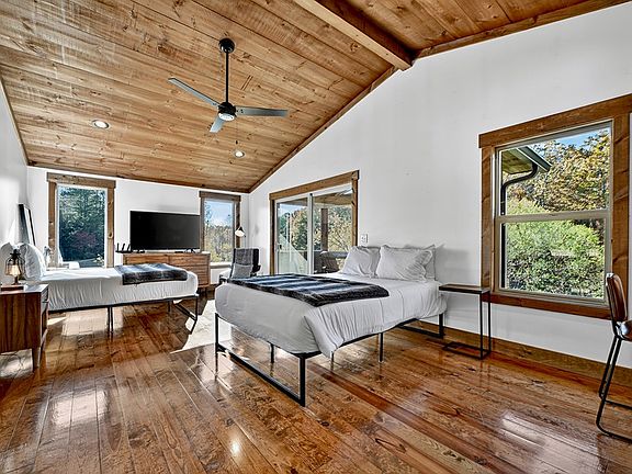 38th image of 89 High Meadows Ct