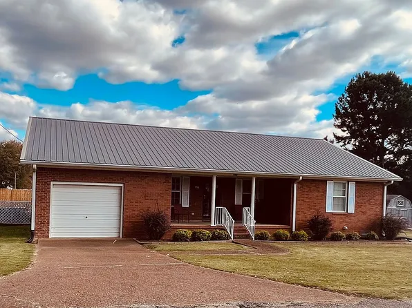 111 Highland Hts, Bradford, TN 38316