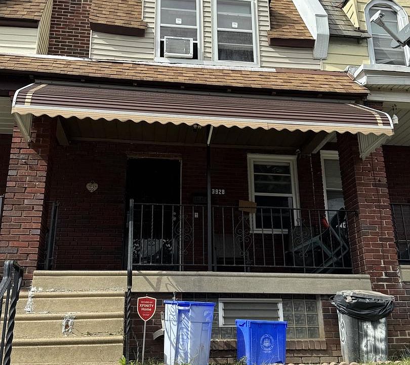 1st image of 3928 Howland St