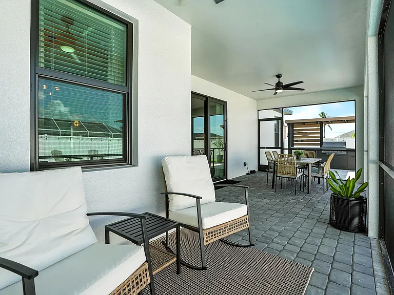 4226 SW 13th Ave — Photo 43