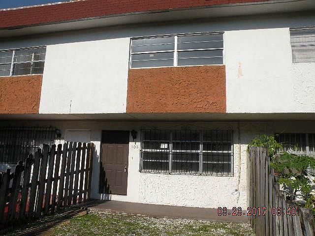 1st image of 1460 NE 151st Street #102