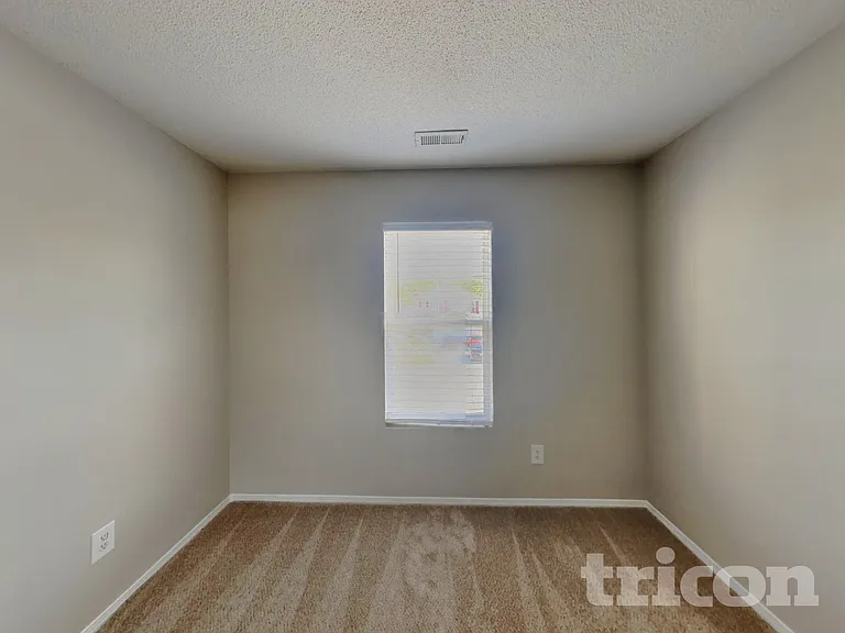 1025 Gelfield Rd — Photo 11