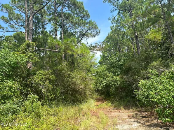 0 Duke St, Pass Christian, MS 39571