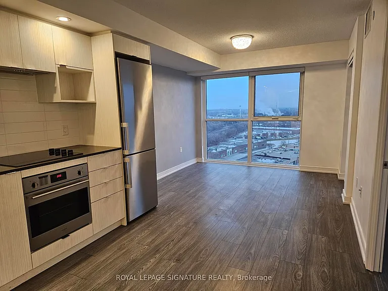 225 Village Green Sq #1301 — Photo 7