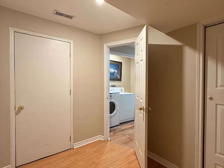294 Wildberry Cres #BASEMENT — Photo 14