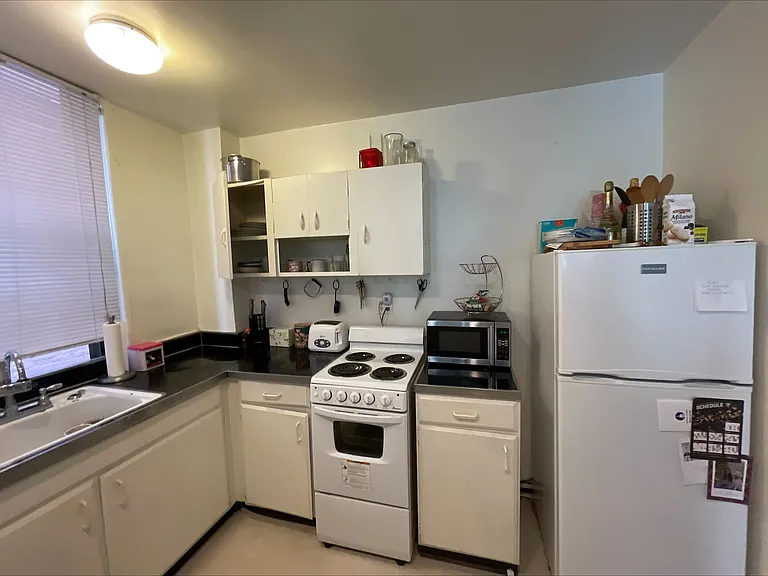 632 Summerlea St #1 — Photo 5
