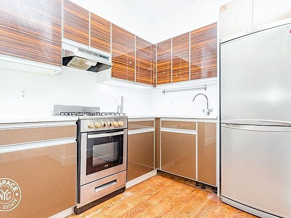 2nd image of 1072 Bergen St #6E