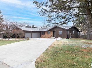 141 Shannon Dr, Whiting, IA 51063