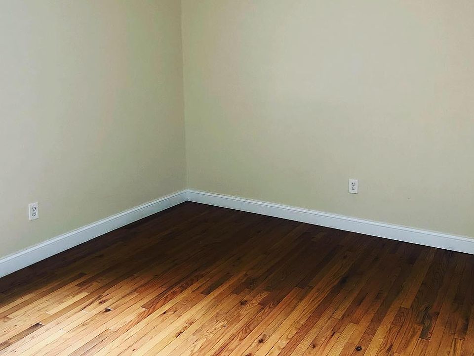 2nd image of 2108 Cross Bronx Expy #A