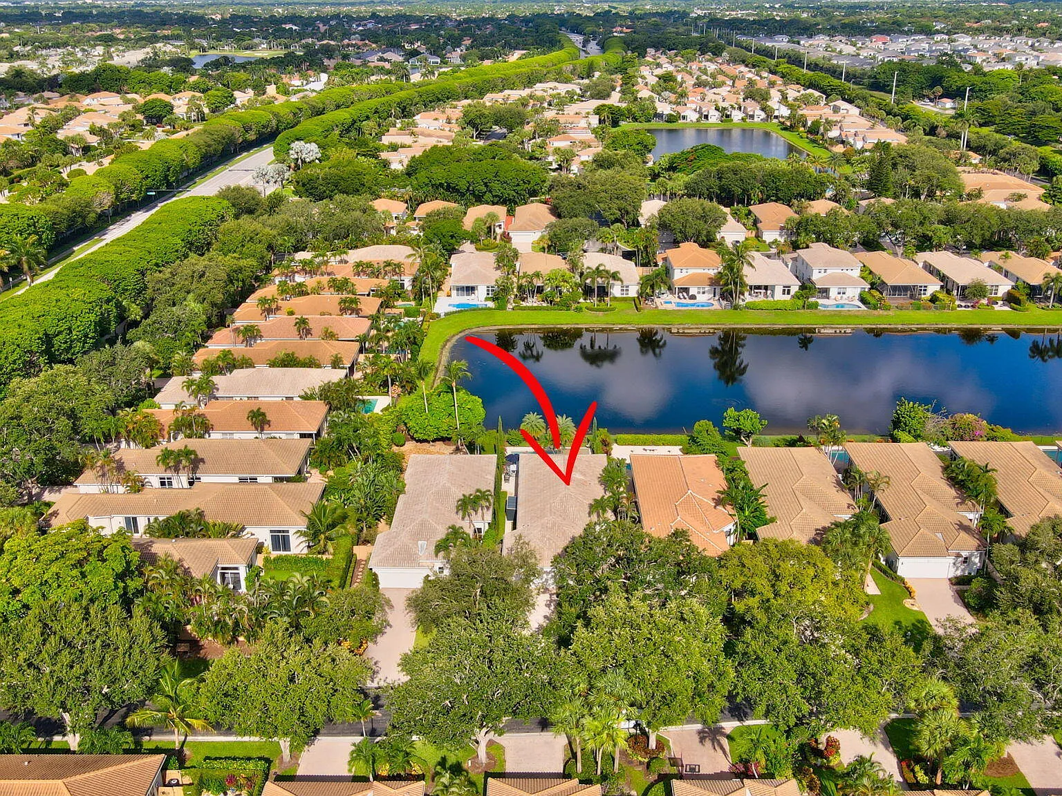 3 bed, 3.5 bath, 2247 sqft, $15,000 — Photo 3