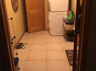 90 King Oak Ct, Random Lake, WI 53075