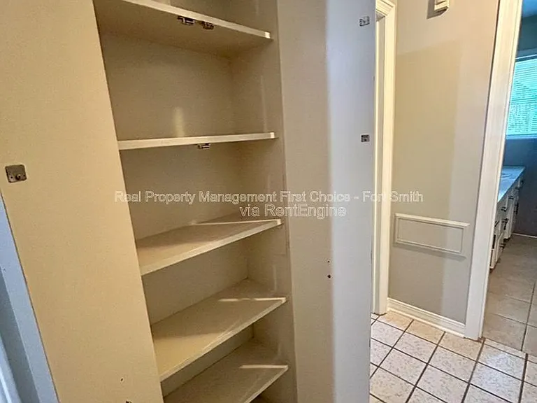 11912 Rye Hill Rd S — Photo 38