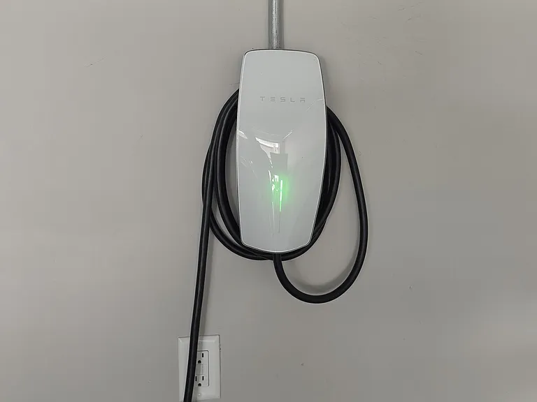 Tesla/Nacs electric vehicle charger.