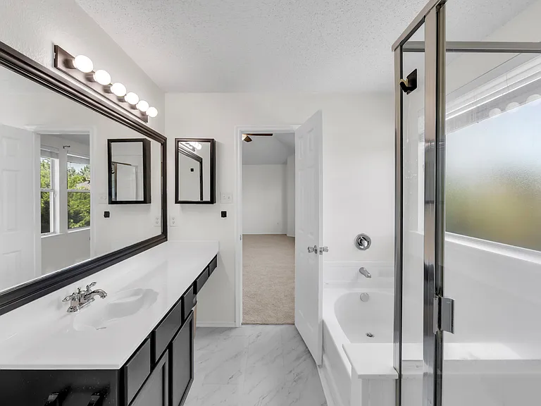 13221 Elmhurst Dr — Photo 30