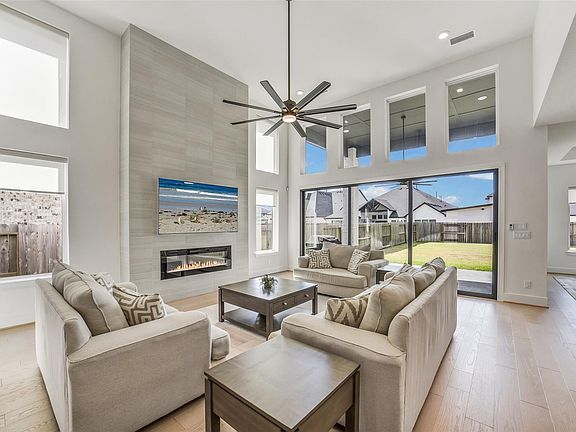 5th image of 2507 Fountain Breeze Drive