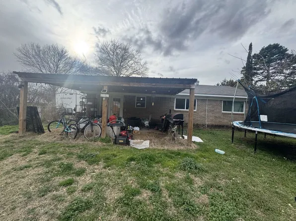 307 Gilbert Dr, Vivian, LA 71082