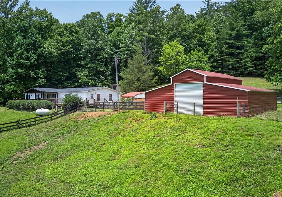 1st image of 743 Sam Hill Rd