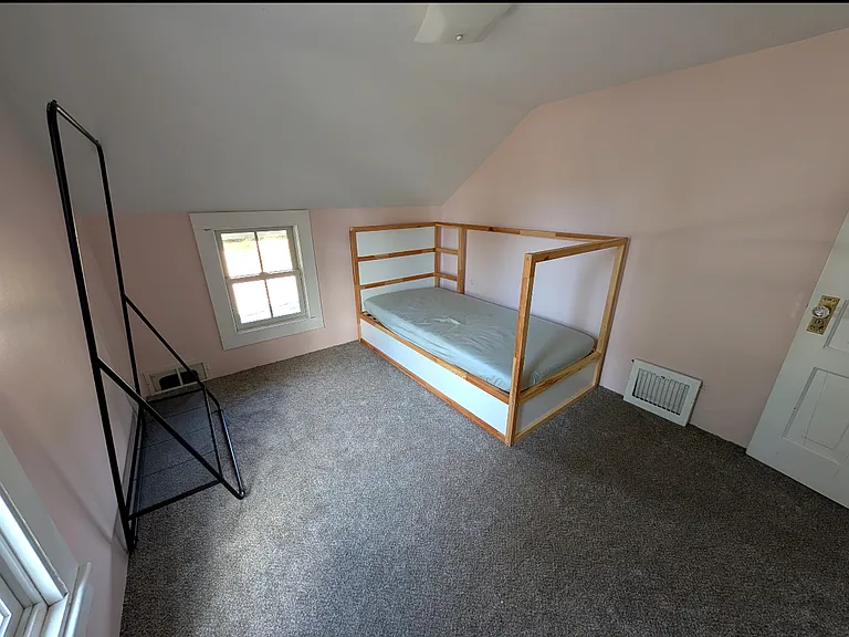 327 N Liberty St — Photo 19