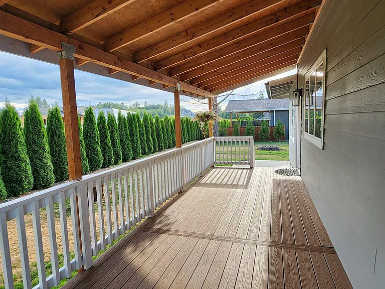 101 Hilltop Ln — Photo 12