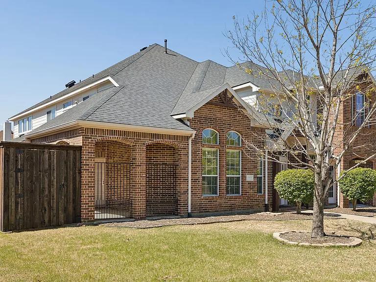 5193 Rolling Hills Dr — Photo 24