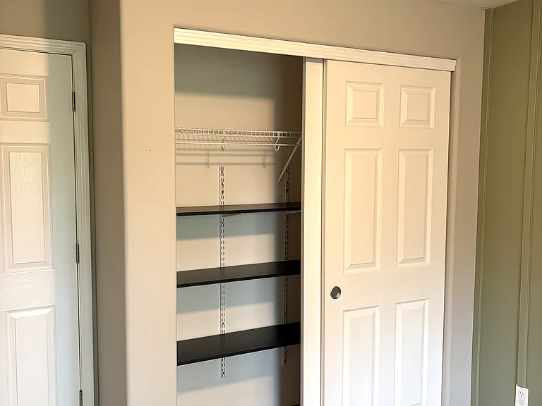 466 Corinne Dr — Photo 24
