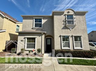 141 Chelwood Ln, Sacramento, CA 95823