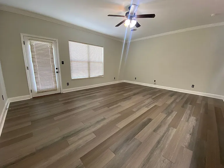 4812 Fountain View Way — Photo 6