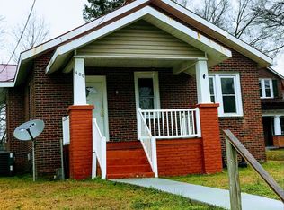 406 Roslyn Ave, Colonial Heights, VA 23834