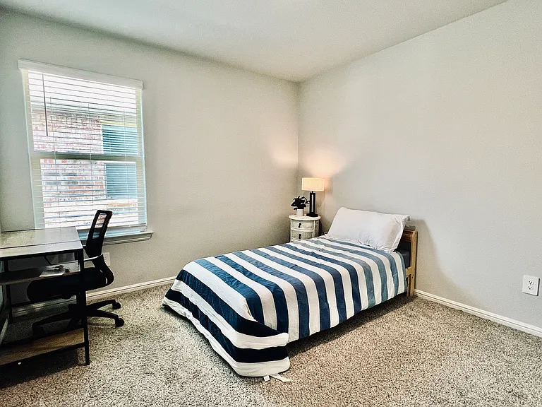636 Mount Vista Ln — Photo 12