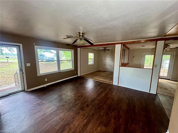 3rd image of 18688 Orbit Rd