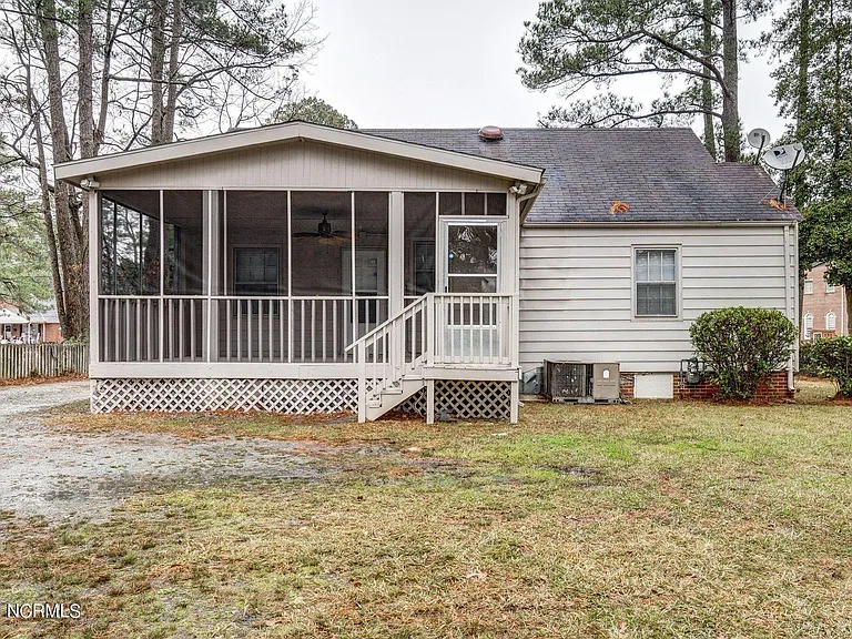1145 Tarboro St — Photo 18
