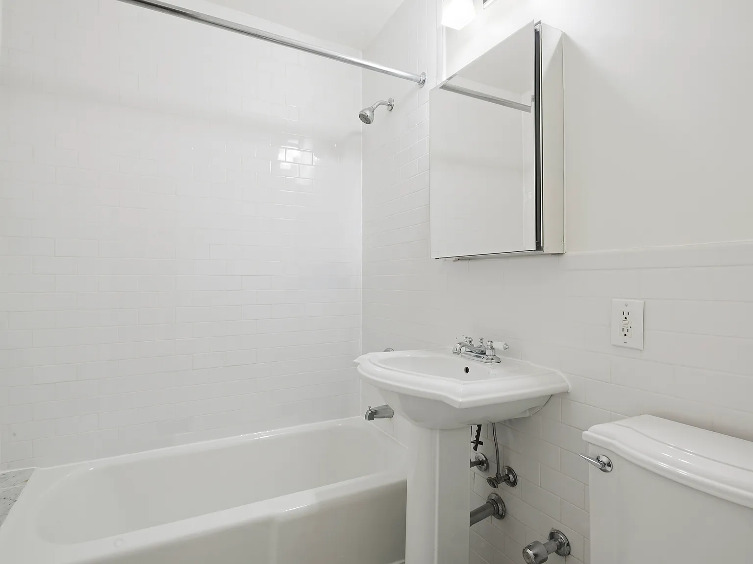 344 East 85th Street — Photo 4