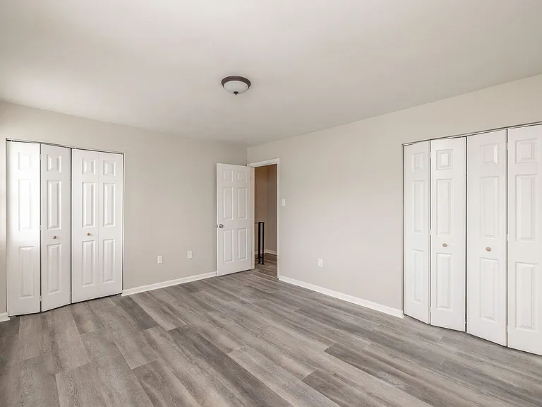 3231 Hunters Mill Dr — Photo 18
