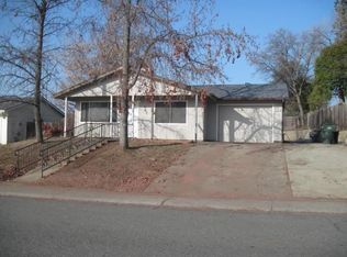 507 Sutter Ln, Ione, CA 95640