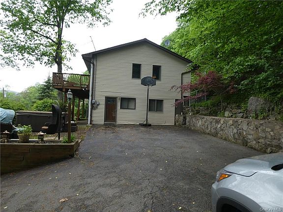 4th image of 38 Edgemere Ave