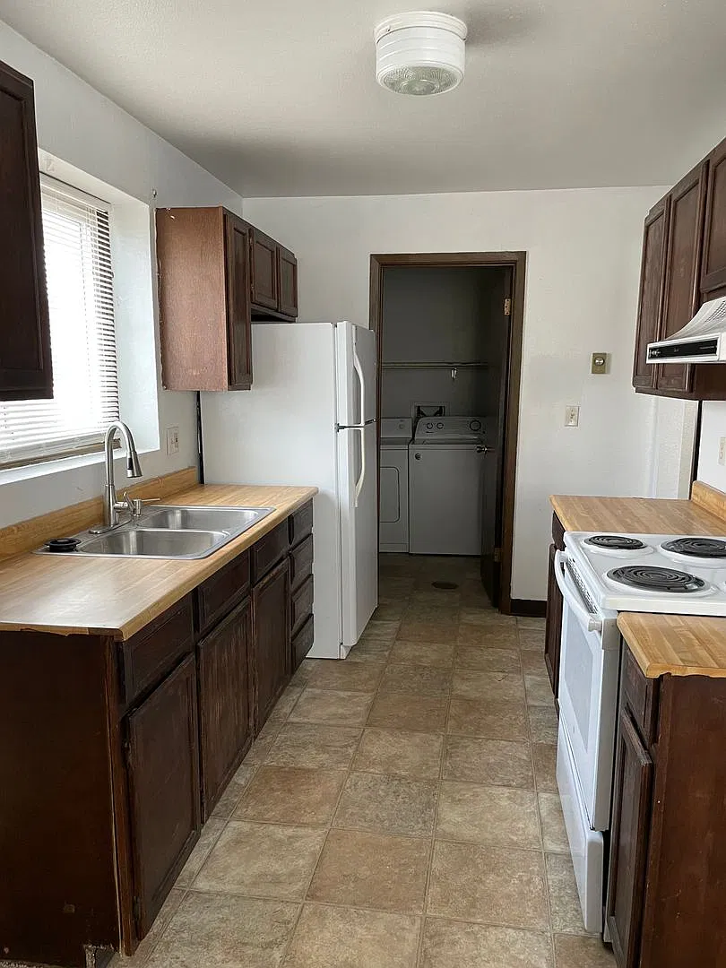 65 Constitution Dr — Photo 4