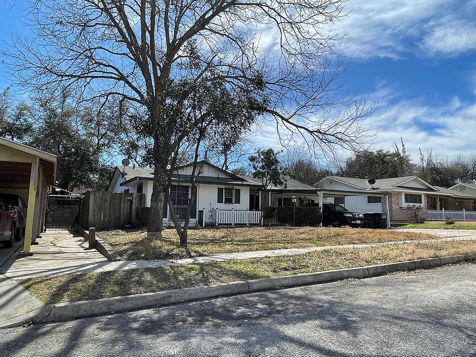 2nd image of 5930 Deer Horn Dr