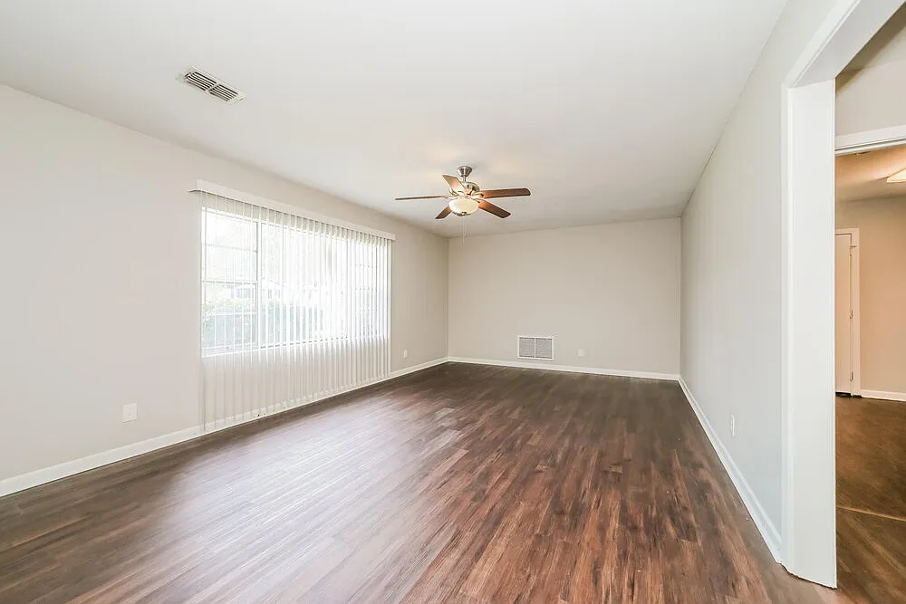 3 bed, 2.0 bath, 1547 sqft, $1,675 — Photo 4