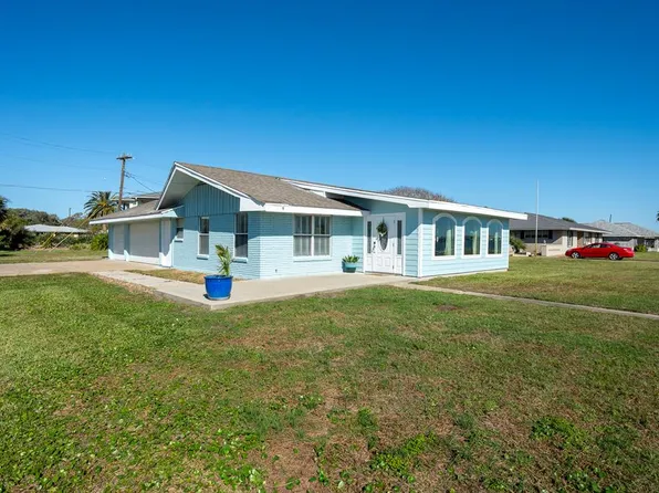 1601 Bayshores Dr, Rockport, TX 78382