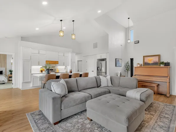 450 Knollcrest Ct, Lewiston, ID 83501